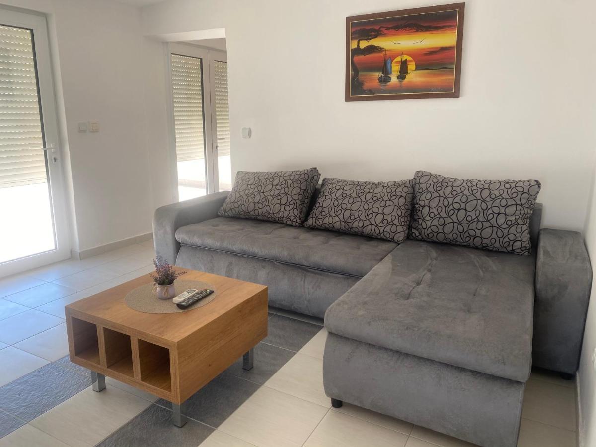 Etna Apartments อุลซิน ภายนอก รูปภาพ