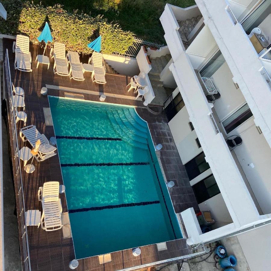 Etna Apartments อุลซิน ภายนอก รูปภาพ