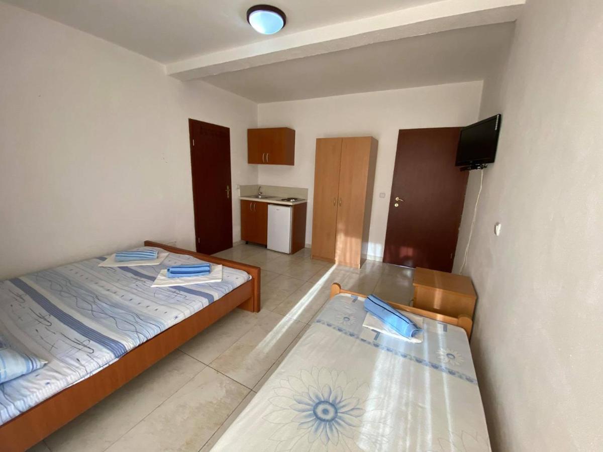 Etna Apartments อุลซิน ภายนอก รูปภาพ
