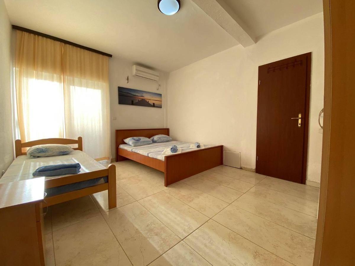 Etna Apartments อุลซิน ภายนอก รูปภาพ