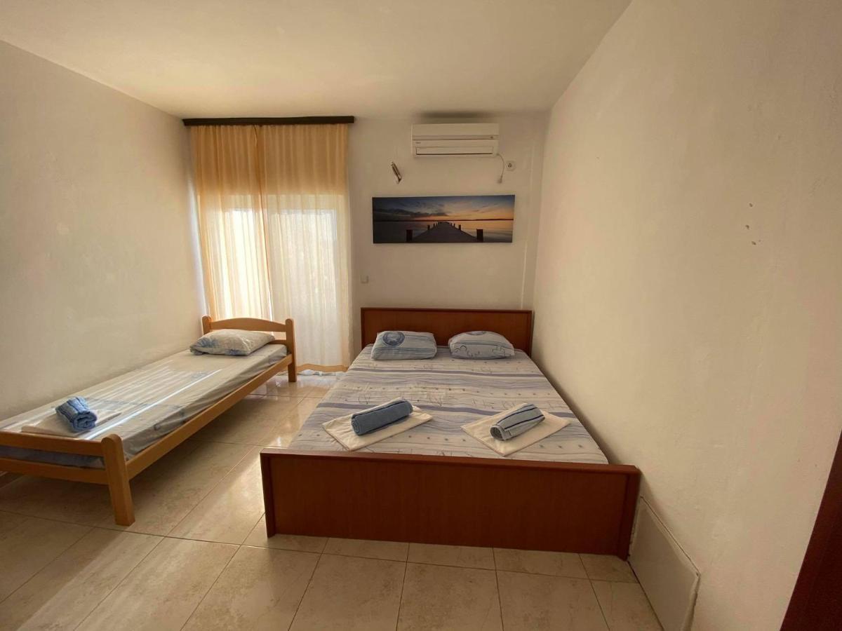 Etna Apartments อุลซิน ภายนอก รูปภาพ