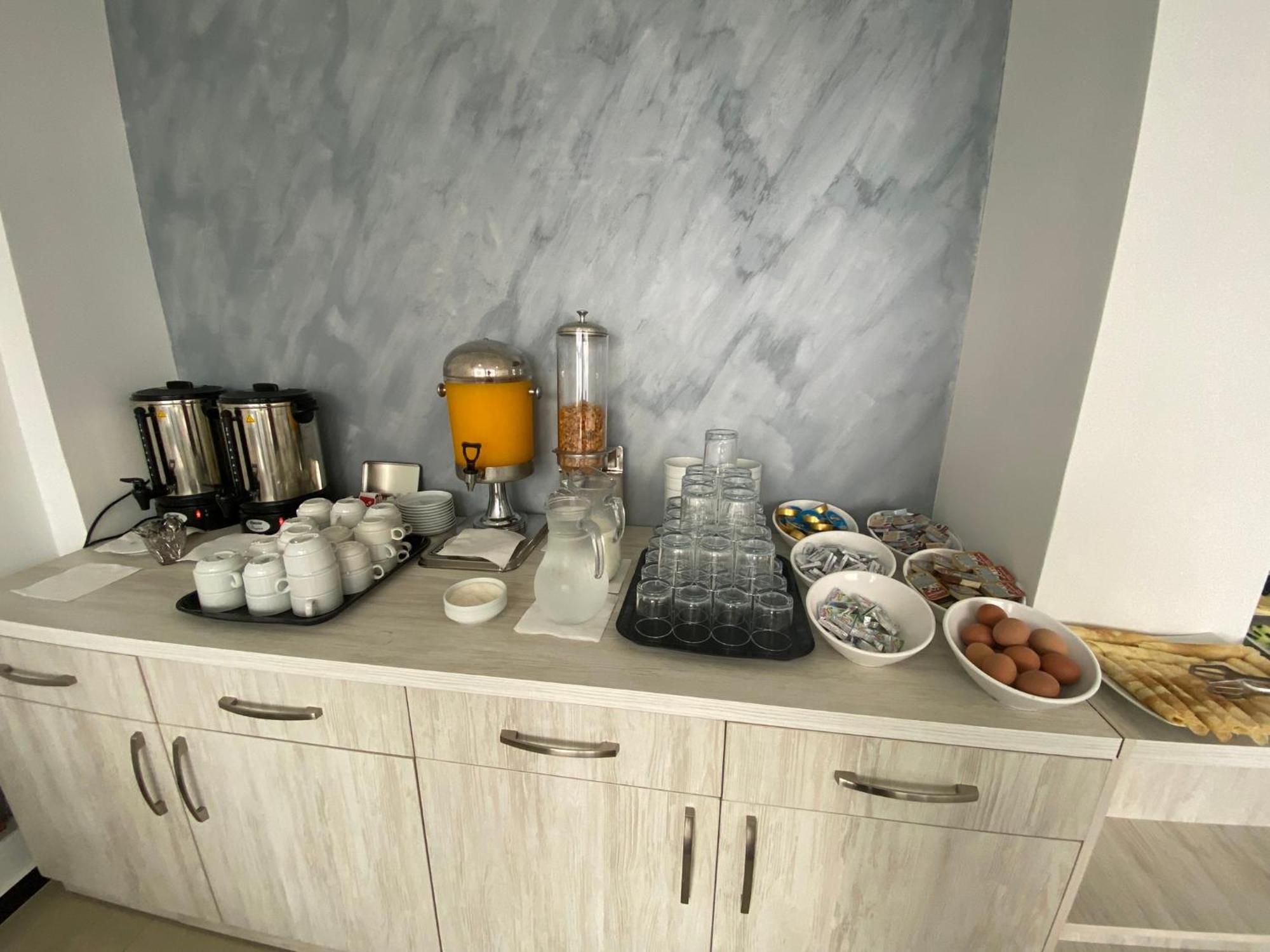 Etna Apartments อุลซิน ภายนอก รูปภาพ