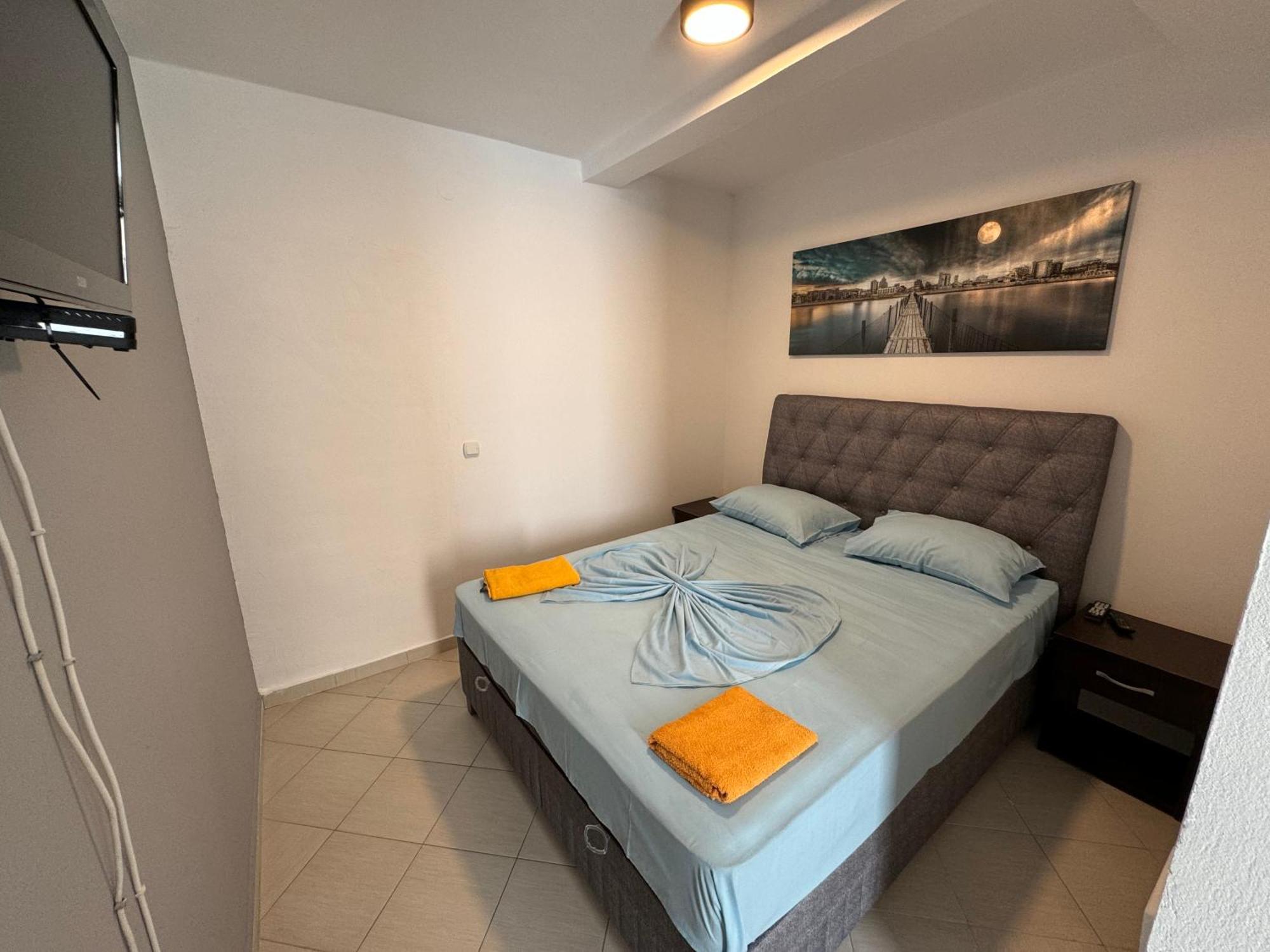 Etna Apartments อุลซิน ภายนอก รูปภาพ
