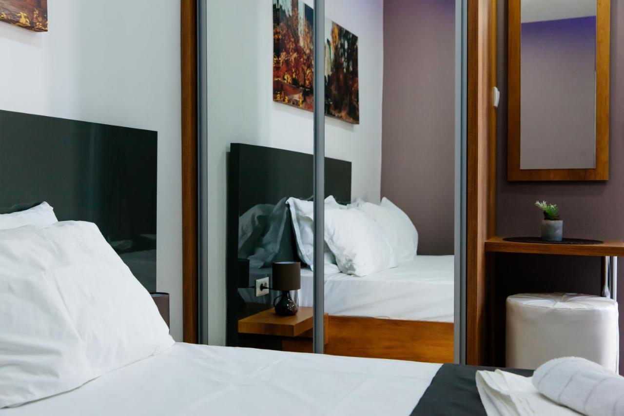 Etna Apartments อุลซิน ภายนอก รูปภาพ